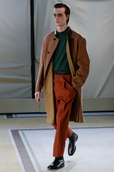 Look 4